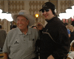 Doyle Brunson och Phil Hellmuth som skrivit pokerböcker