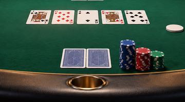 Illustration av ett grönt pokerbord med fem öppna spelkort, två nedåtvända kort, staplade pokermarker och en dealermarkör.